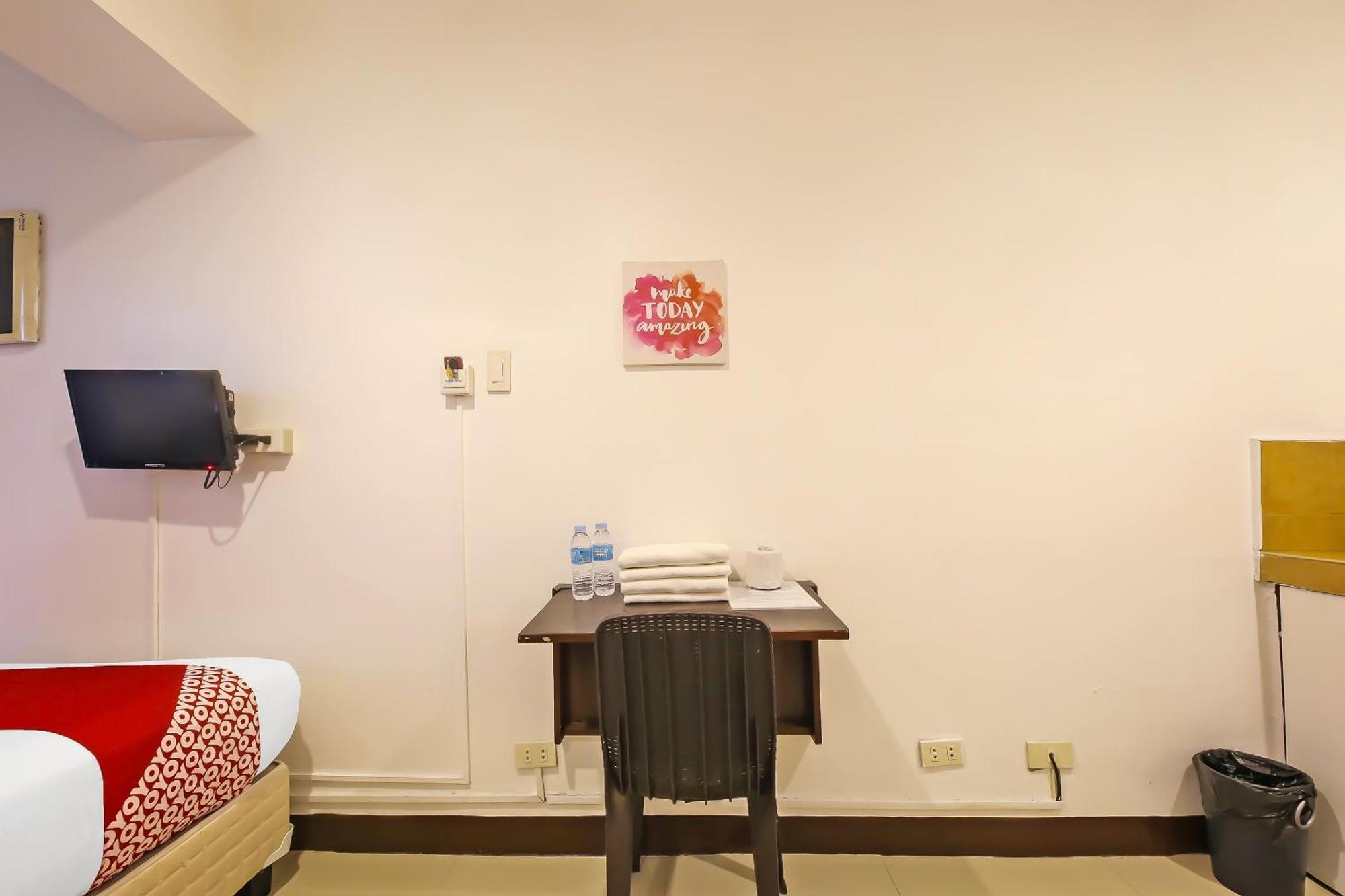Oyo 882 City Stay Inns Makati City Hall Mandaluyong Buitenkant foto
